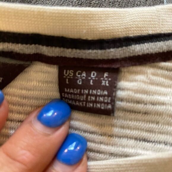 Large, cream colored thick sweater - Picture 7 of 8